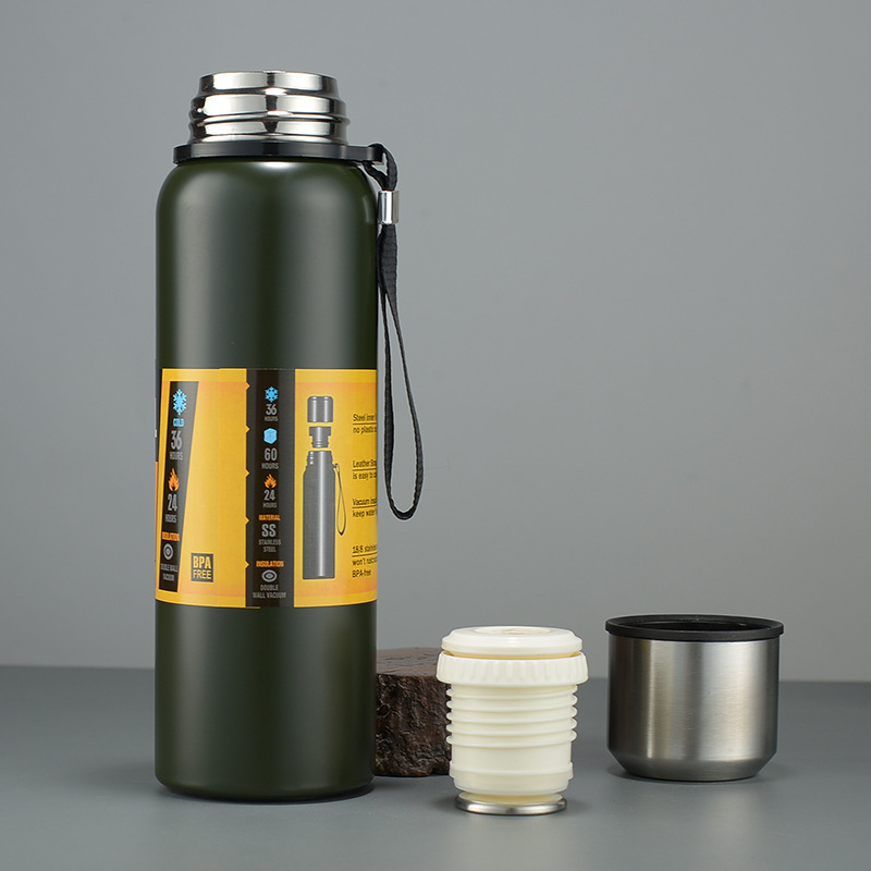 Stainless Steel Insulated Hiking Bottle 750 ml 3