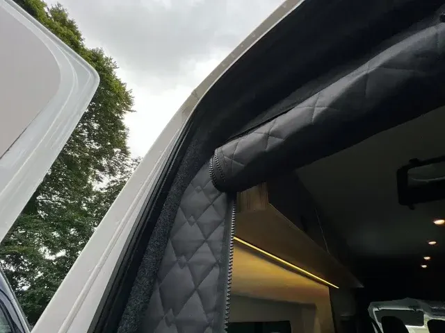 Van Insulated Curtain 3