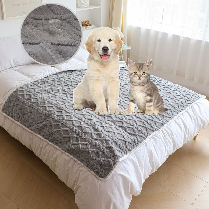 Pet Plush Blanket Thick Warm Waterproof Machine Washable