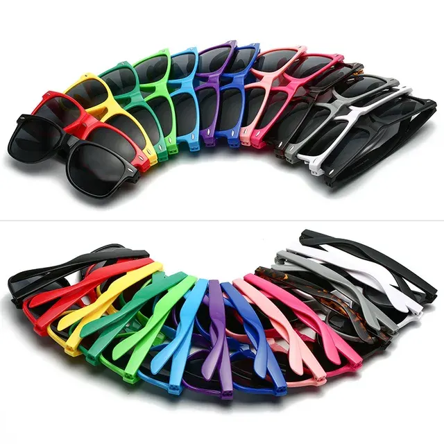 Sunglasses with Logo 3