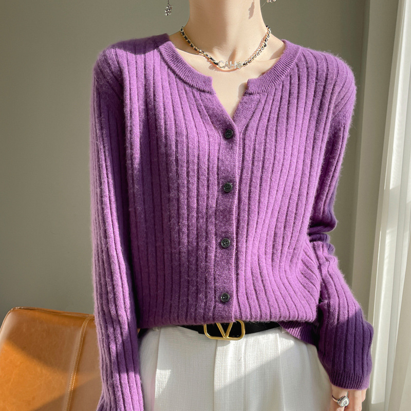 Gestreifte Strickjacke