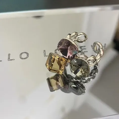 Geometric Ring