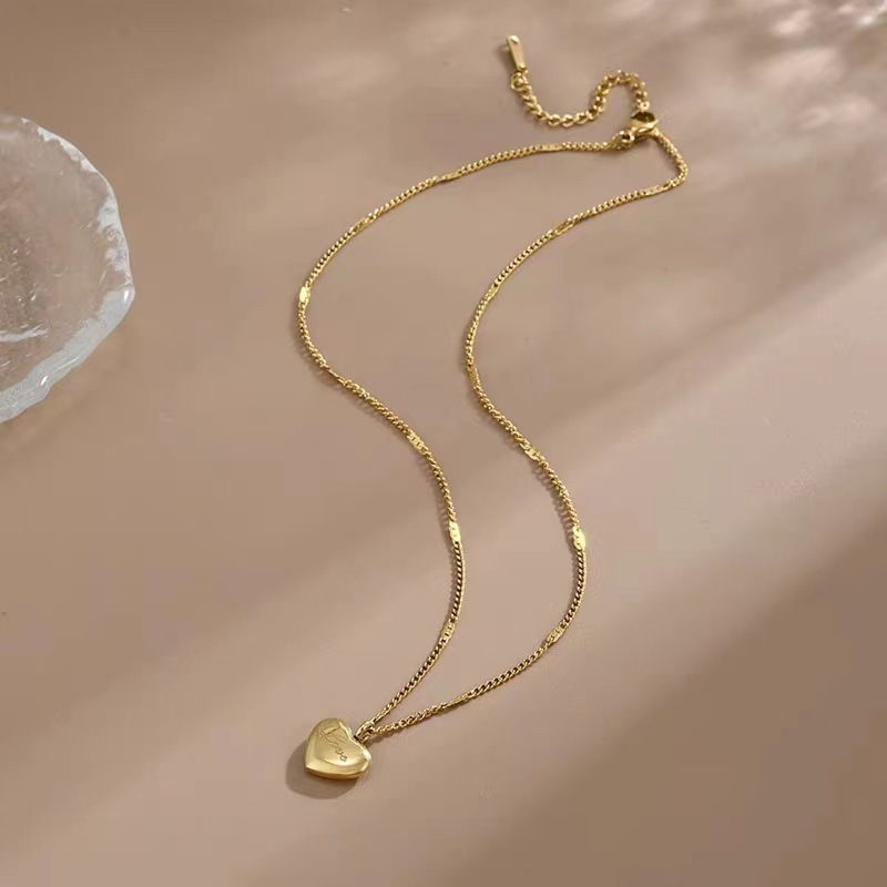 Women's Gold Heart Pendant Choker Necklace 4