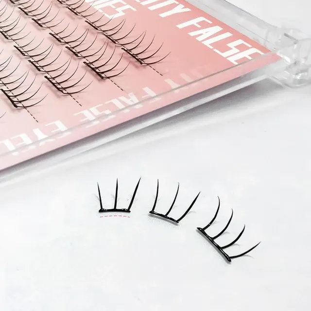 Press-On Lashes 4