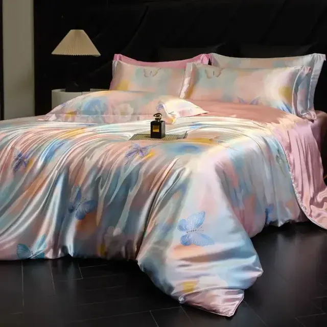 Printed Silk Bedding Set 2