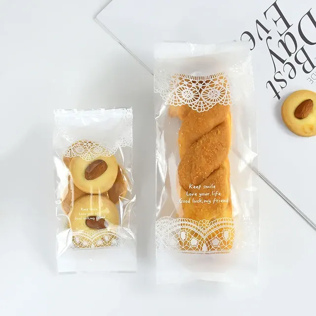 Lace-Edge Cookie Bag 3