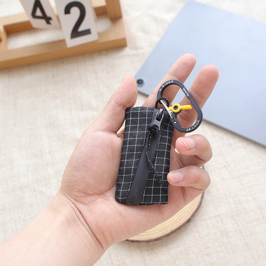 Ultralight Coin Pouch with D-Ring 2