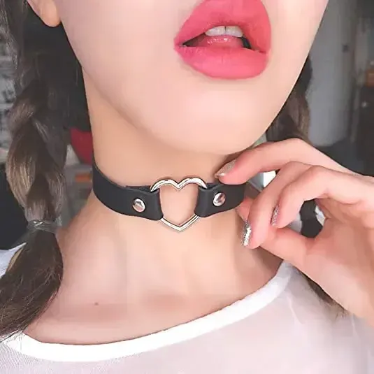Leather Choker Necklace 3