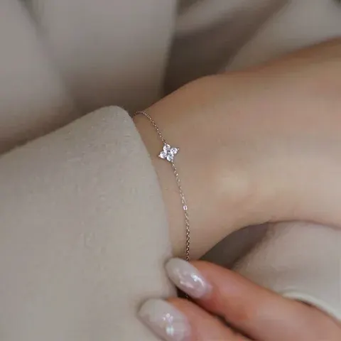 925 Sterling Silver Zirconia Clover Charm Bracelet