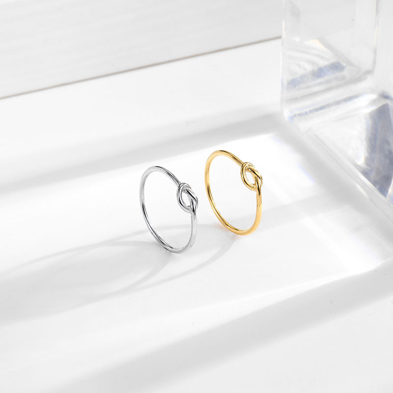Simple Bends And Hitches Titanium Steel Ring Light