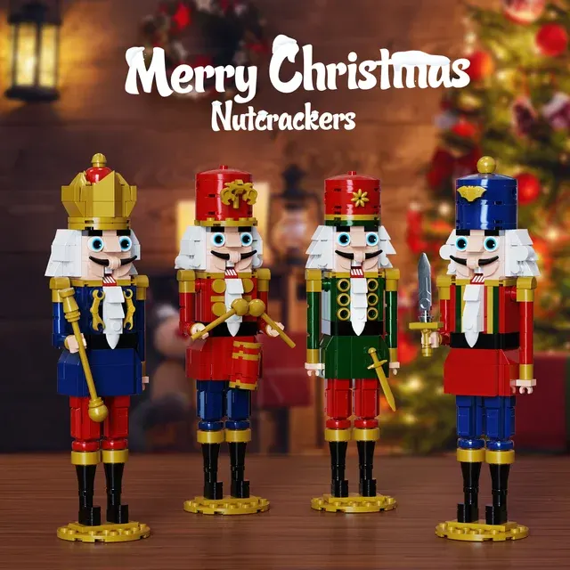 Nutcracker Figurine Set 1