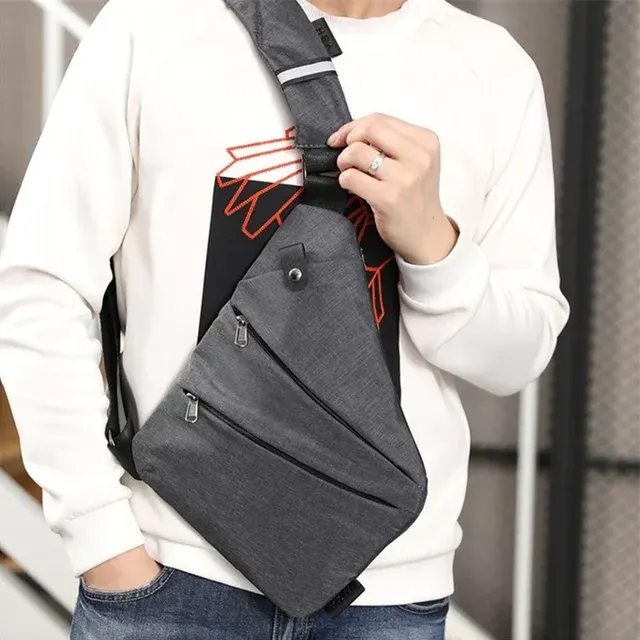 Diebstahlsichere Brusttasche 4