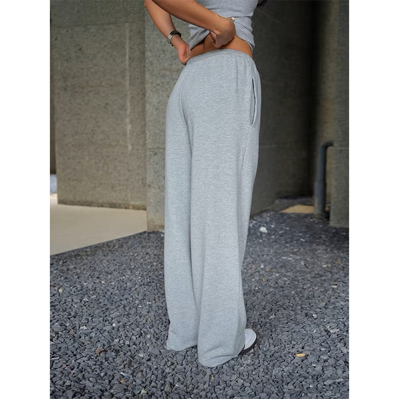 Loose Women's Streetwear Cargo Pants 2