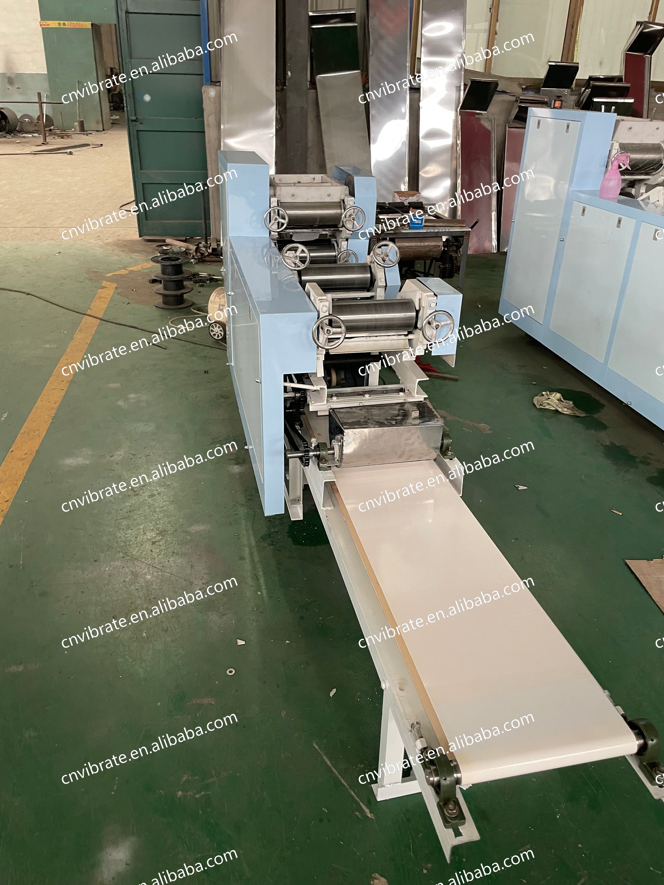 Commercial Electric Egg Noodle Maker 2