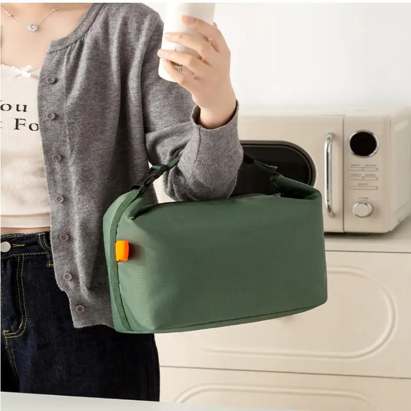 Isolierte Lunchtasche 3