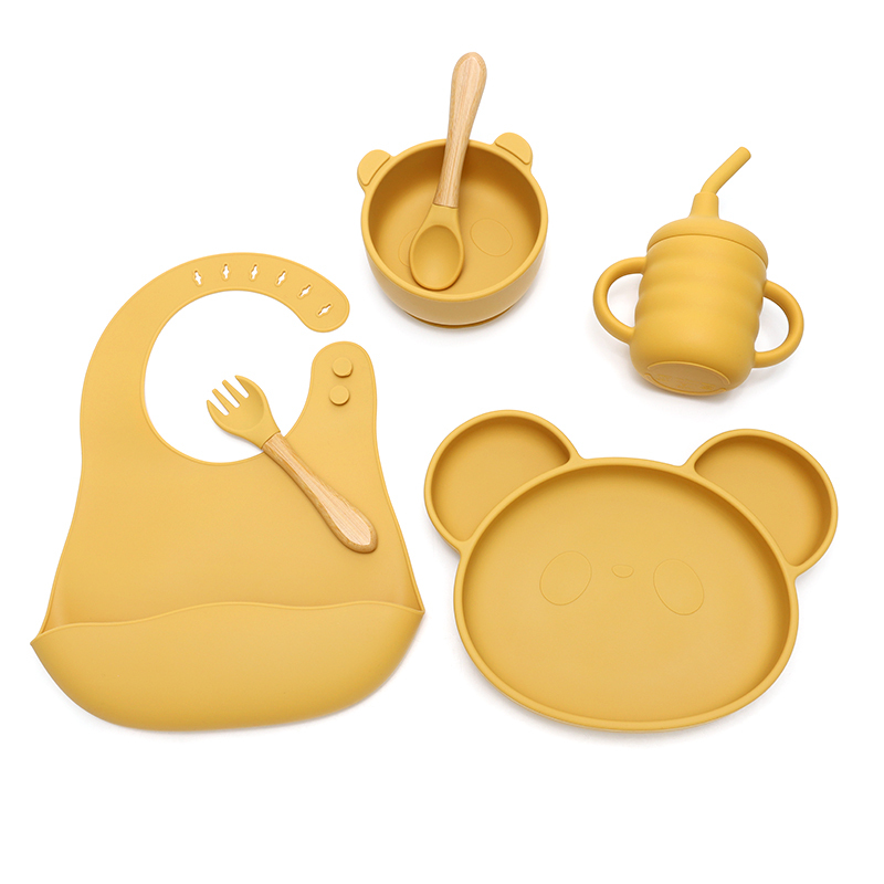 Rutschfestes Baby-Fütterungsset mit Trinkbecher 4