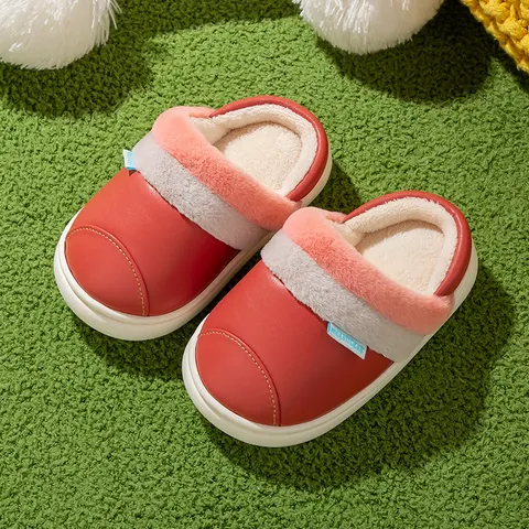 Kids' Slippers