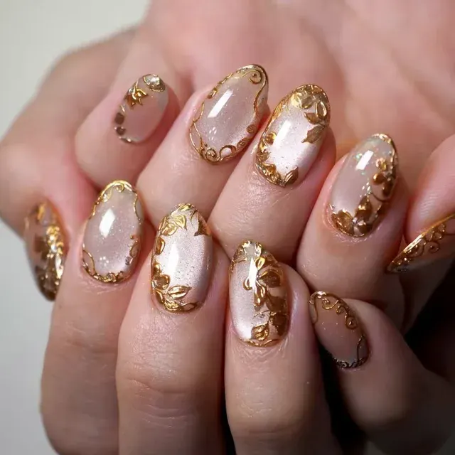 Cat Eye Stiletto Press-On Nails 4