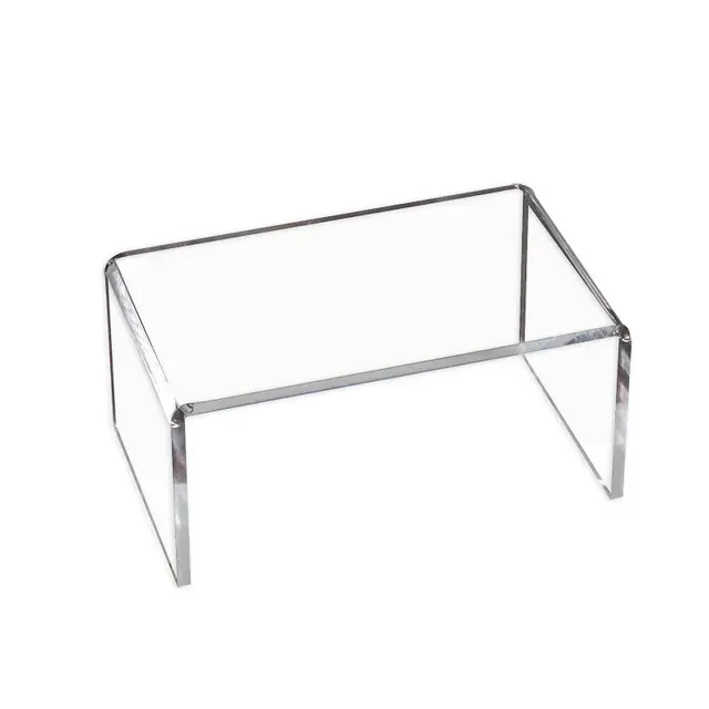 Acryl-Vitrine 3