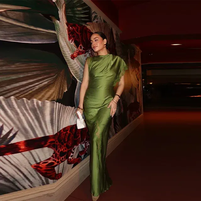 Satin-Maxikleid 3