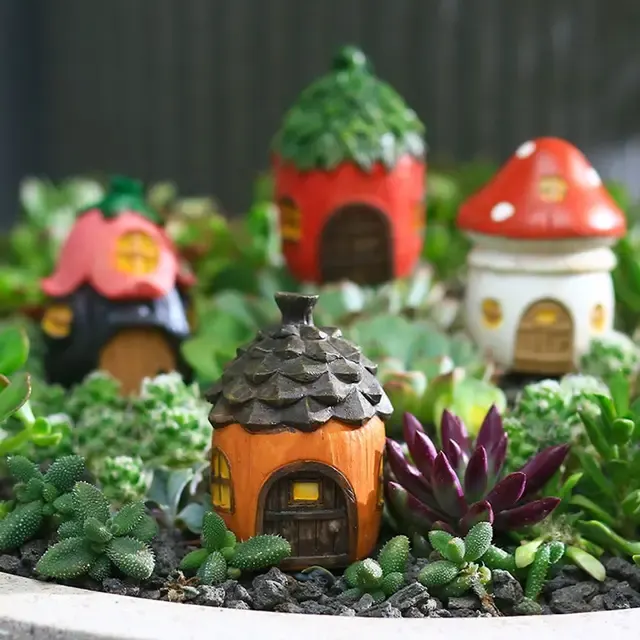 Resin Garden Mushroom Figure 2