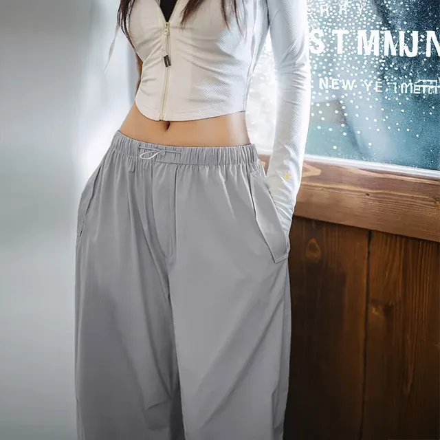 Women's Parachute Pants 2