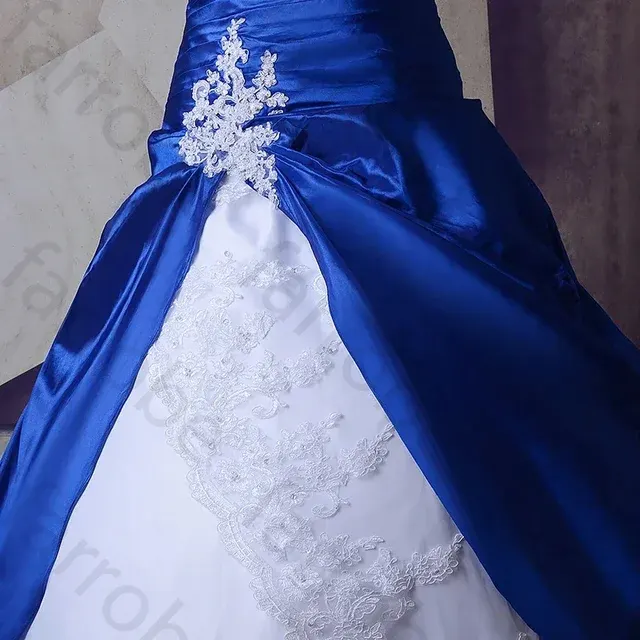 Brautkleid 2