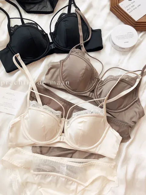 Front-Closure Bra Set 3
