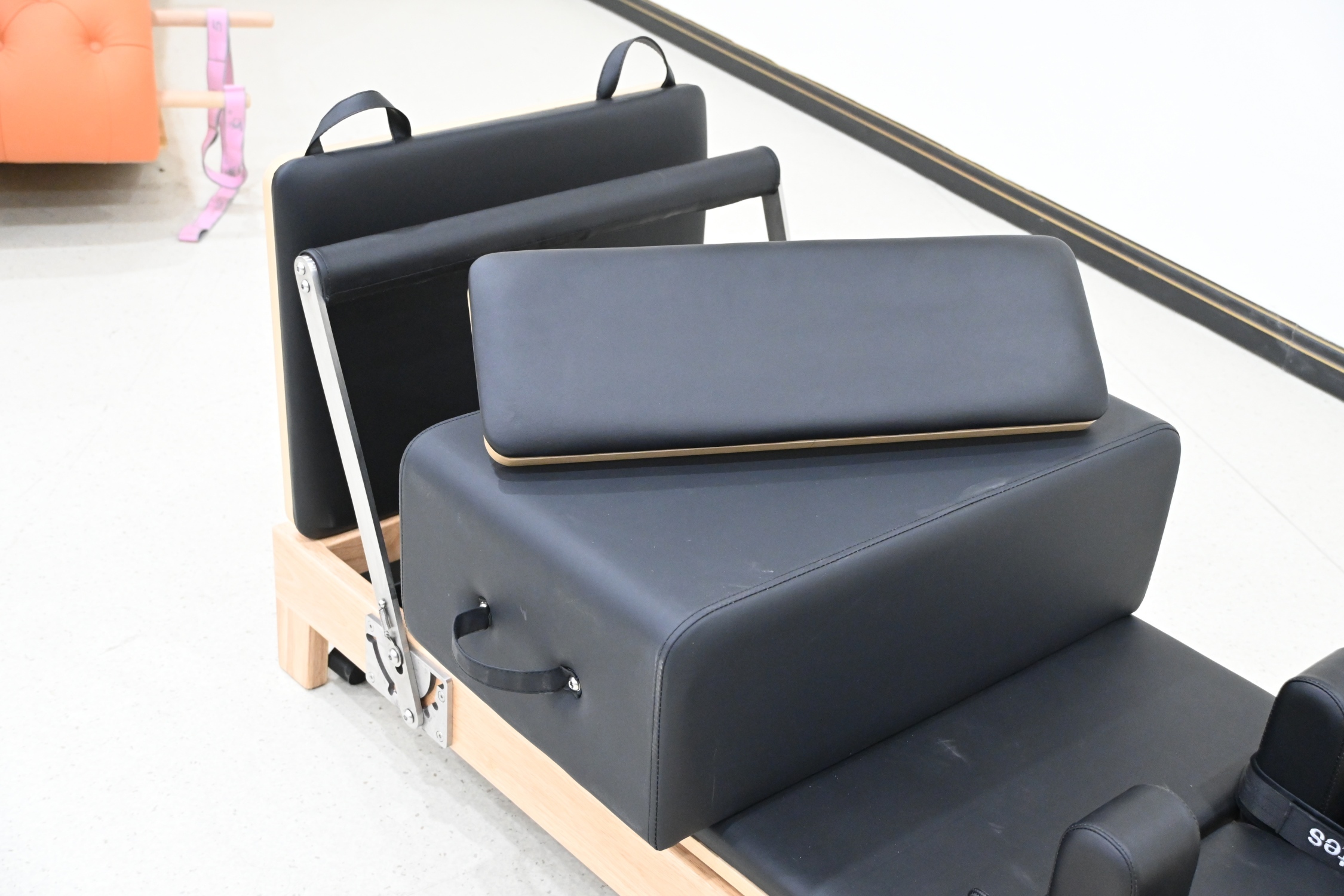 Boya Z01 Foldable Durable Eco-Friendly Oak Pilates Core 3