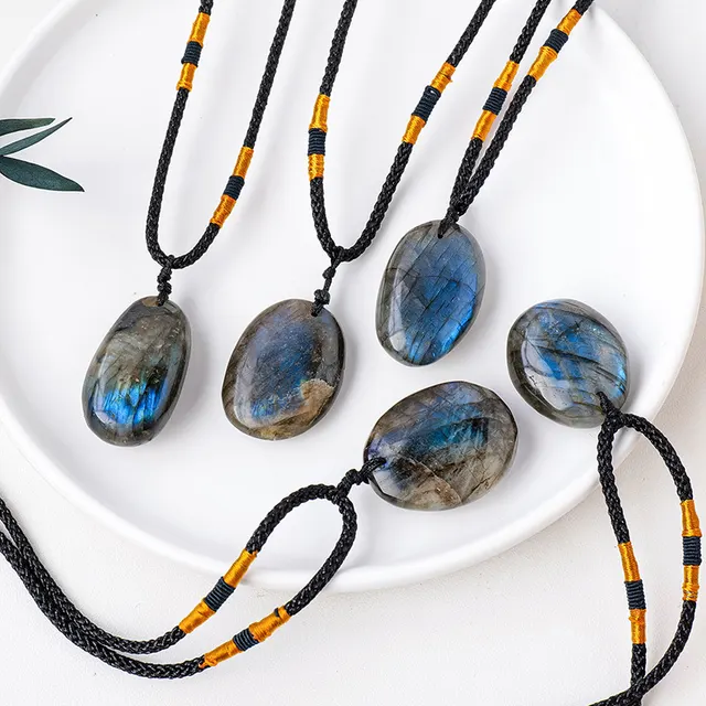 Pendant Necklace 2