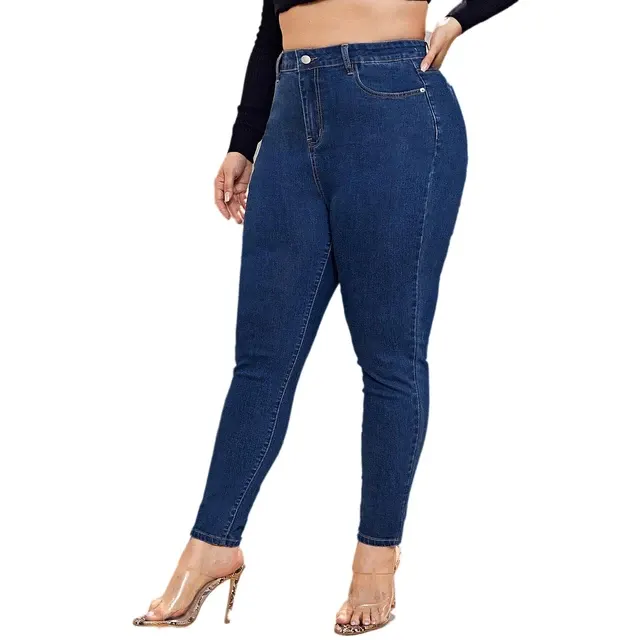 Straight-Leg Jeans 4