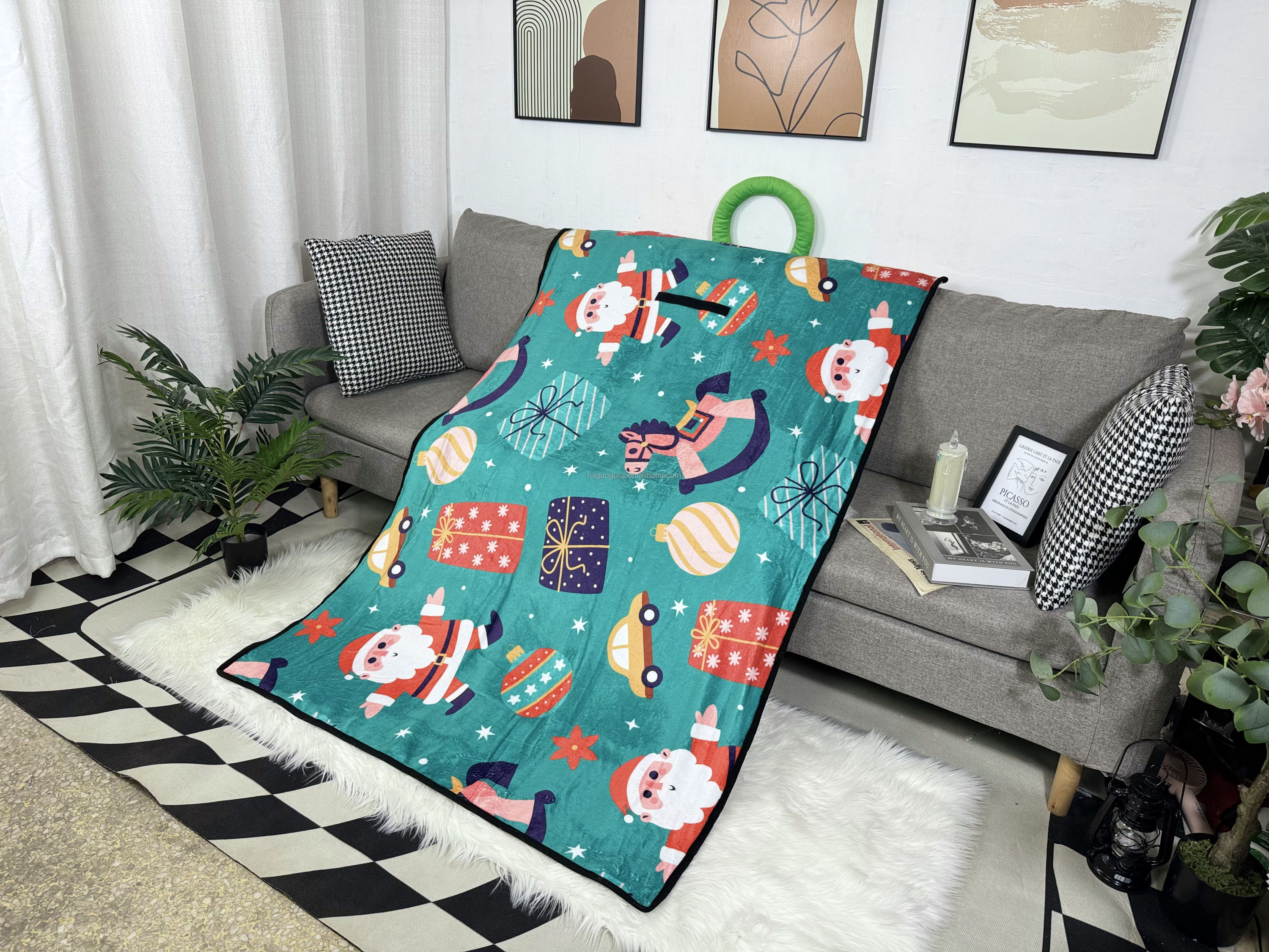 Double-Sided Printed Fleece Throw 4