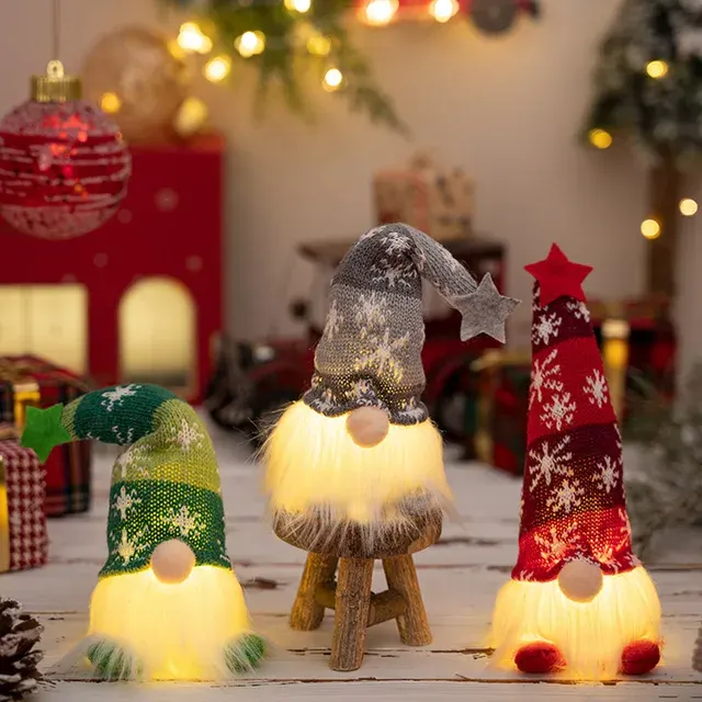 Knitted LED Snowflake Doll 3