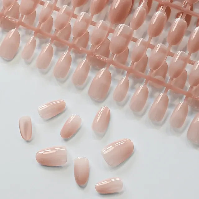 Nude Farbverlauf Kurze Mandel Press-on-Nägel 3