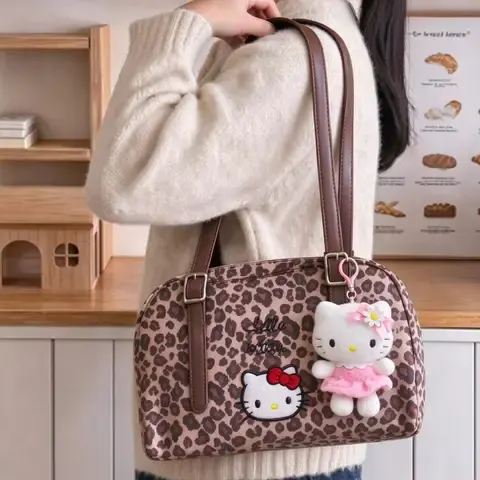 shoulder handbag