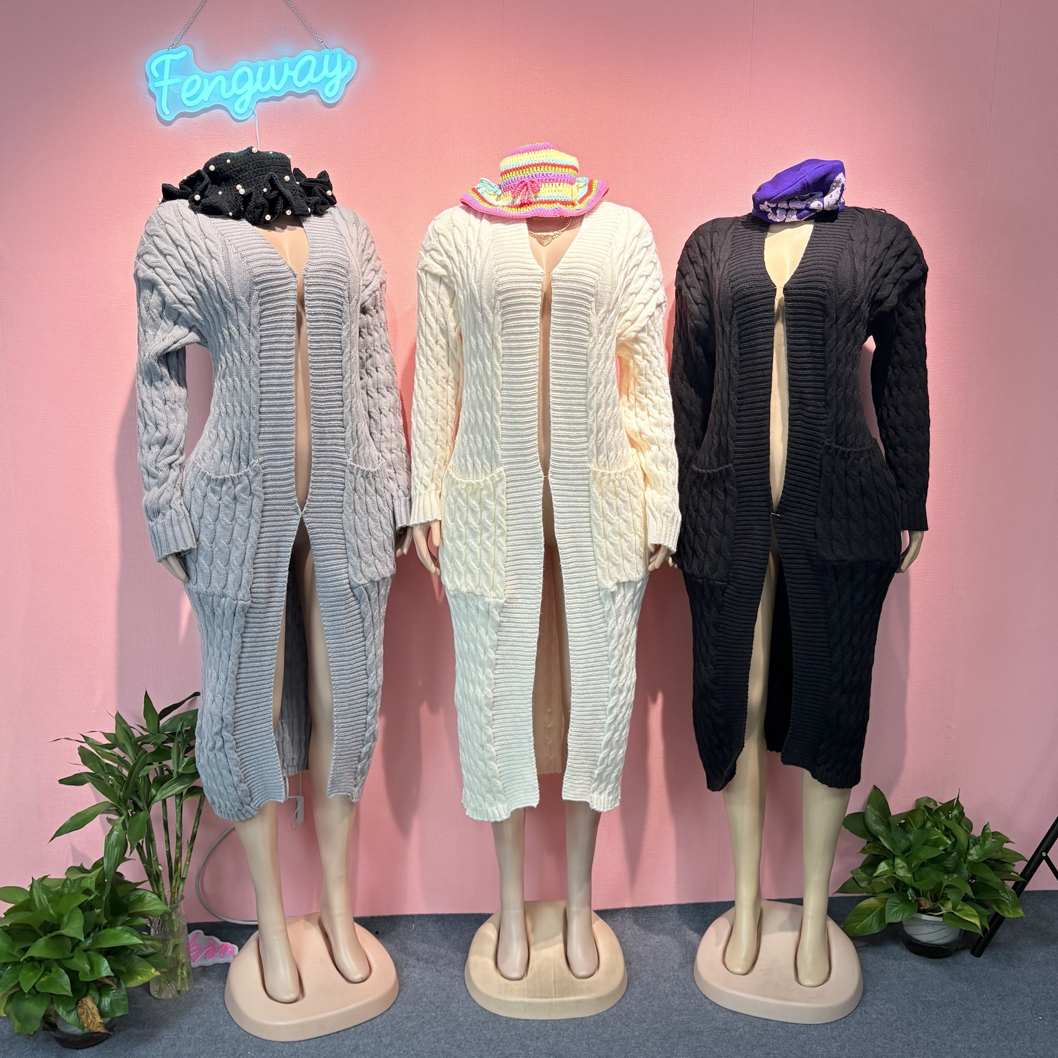 Women's Long Knit Cardigan with Pockets