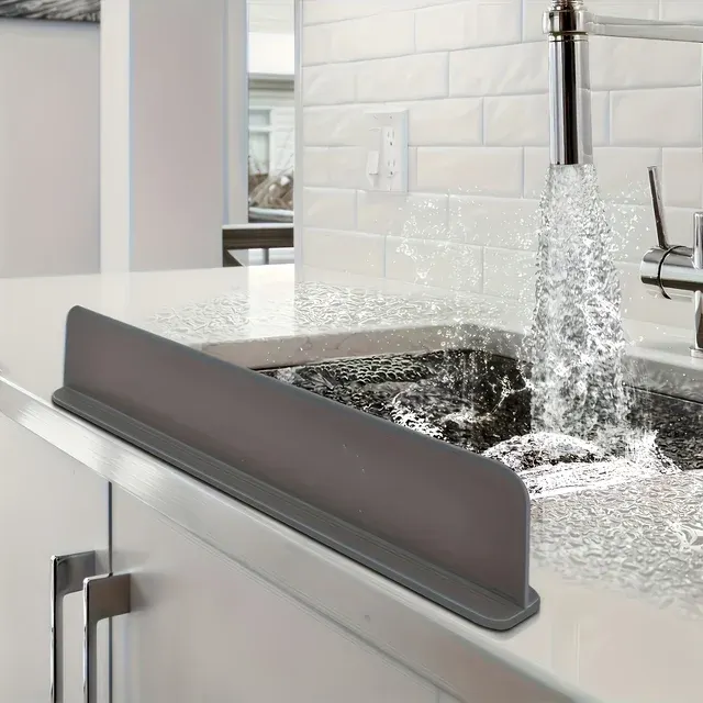 Silicone Splash Guard for Kitchen Sink 2