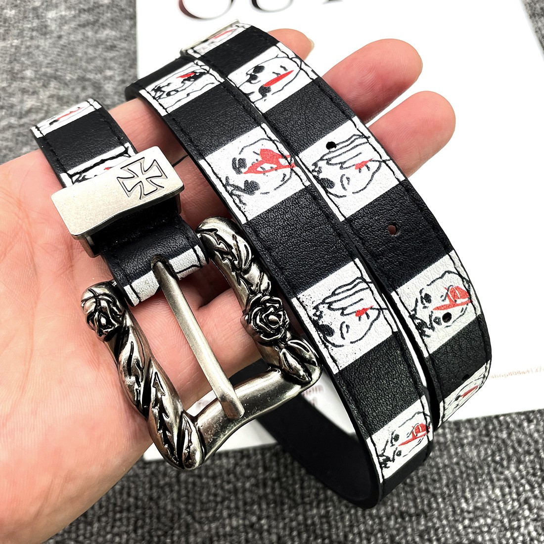 Unisex Vegan PU-Gürtel mit Silberschnalle 2