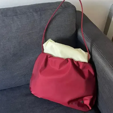 Nylon-Schultertasche