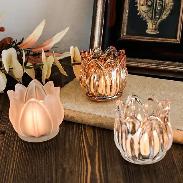 Tulip Glass Candle Holder 1