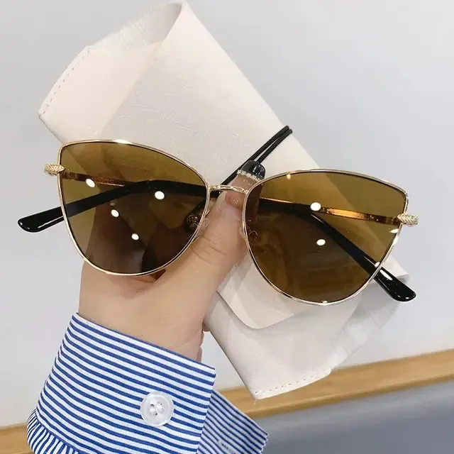 Cat-Eye Sunglasses 3