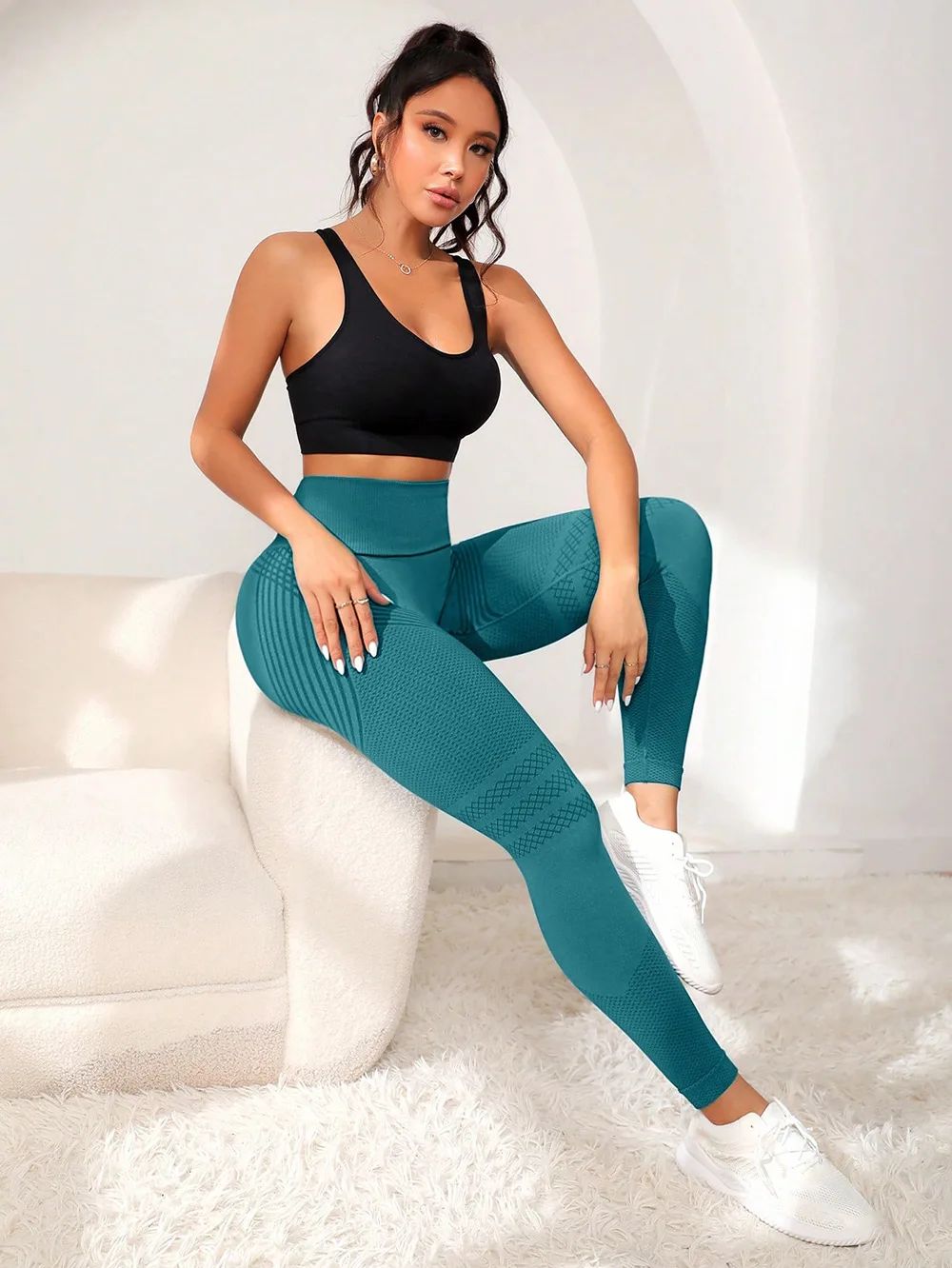 Sporthose mit Sexy Linien die den Po Formen. 4