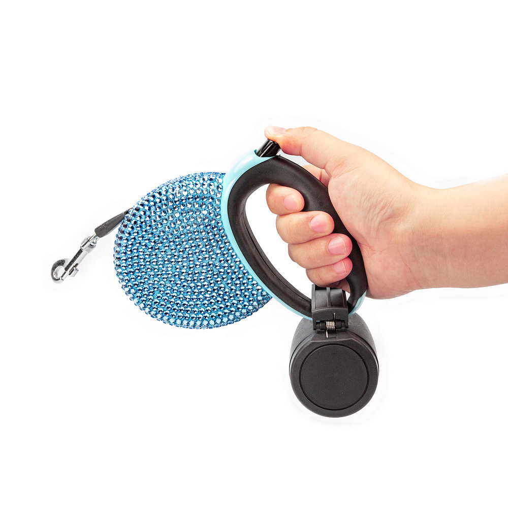 Retractable Dog Leash With Dispenser and Poop Bags 3