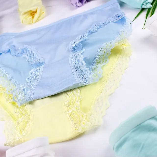 Sexy Spitzen-Baumwollslips mit niedriger Taille 4