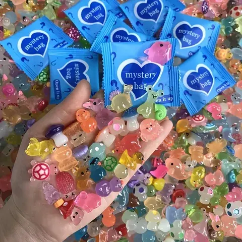 25 Pcs Mystery Bag Animal Statue Set