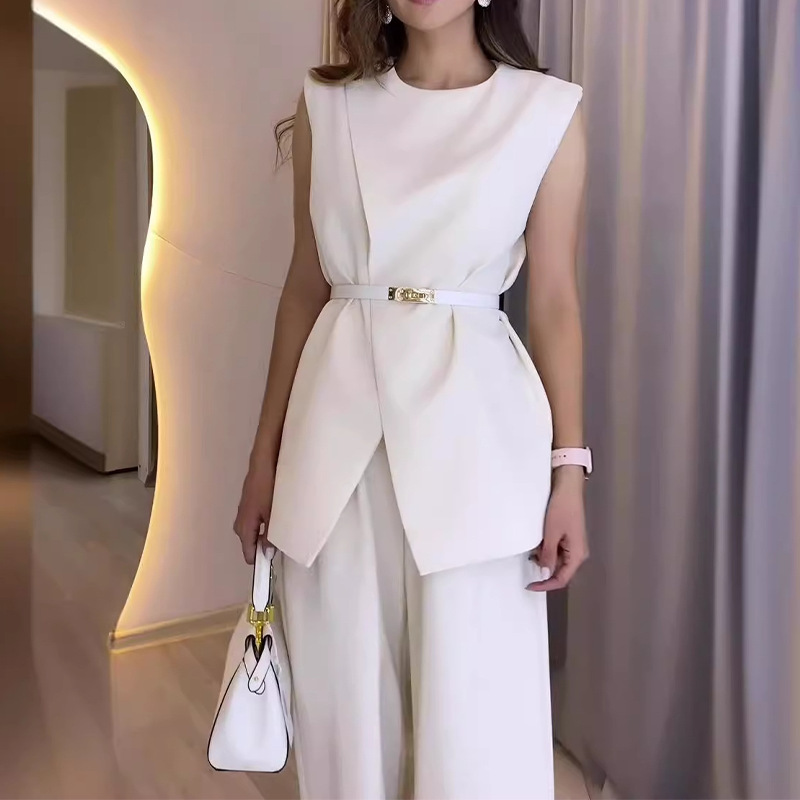 Women's Sleeveless Top and Pants Set