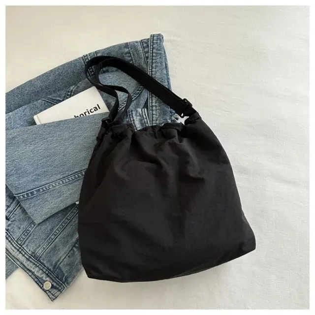 Minimalist Women's Large Capacity Shoulder Bag 4