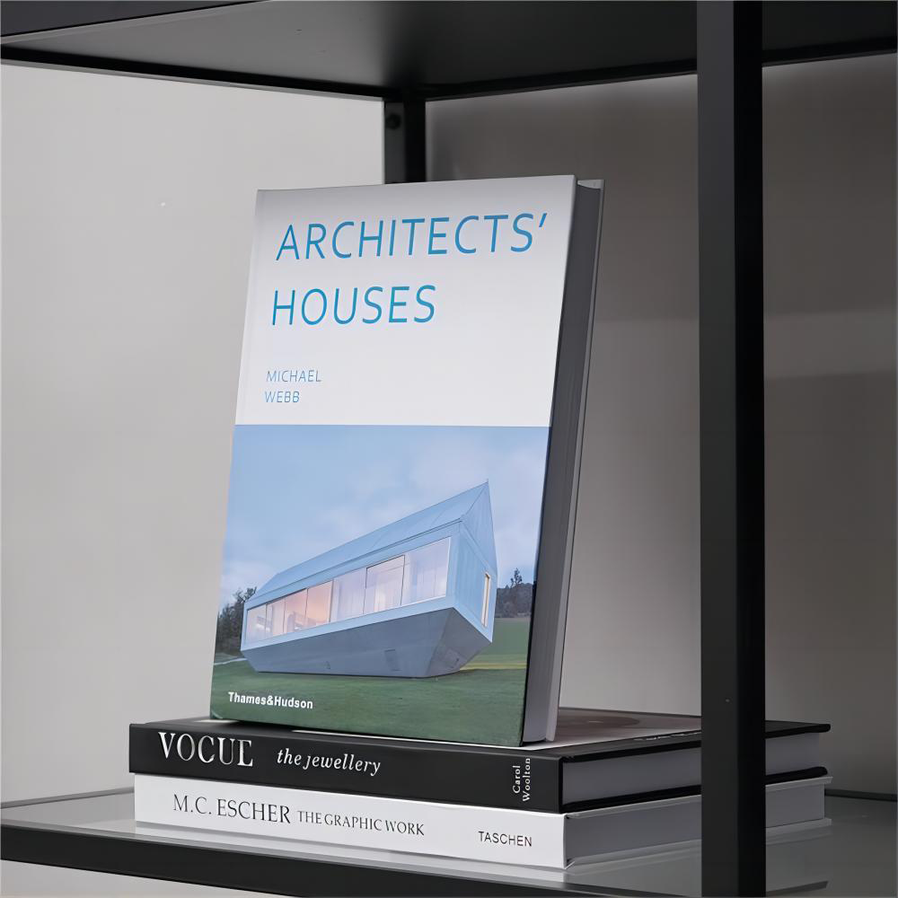 Light Luxury English Decorative Books 3