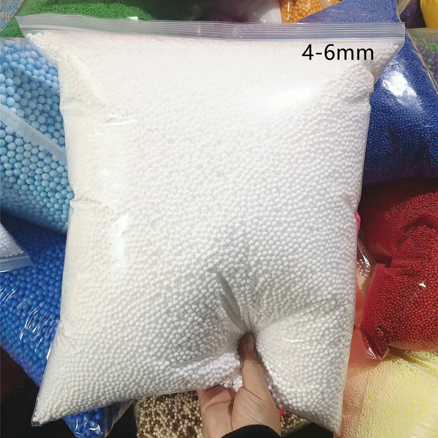 Styropor-Füllkugeln 4