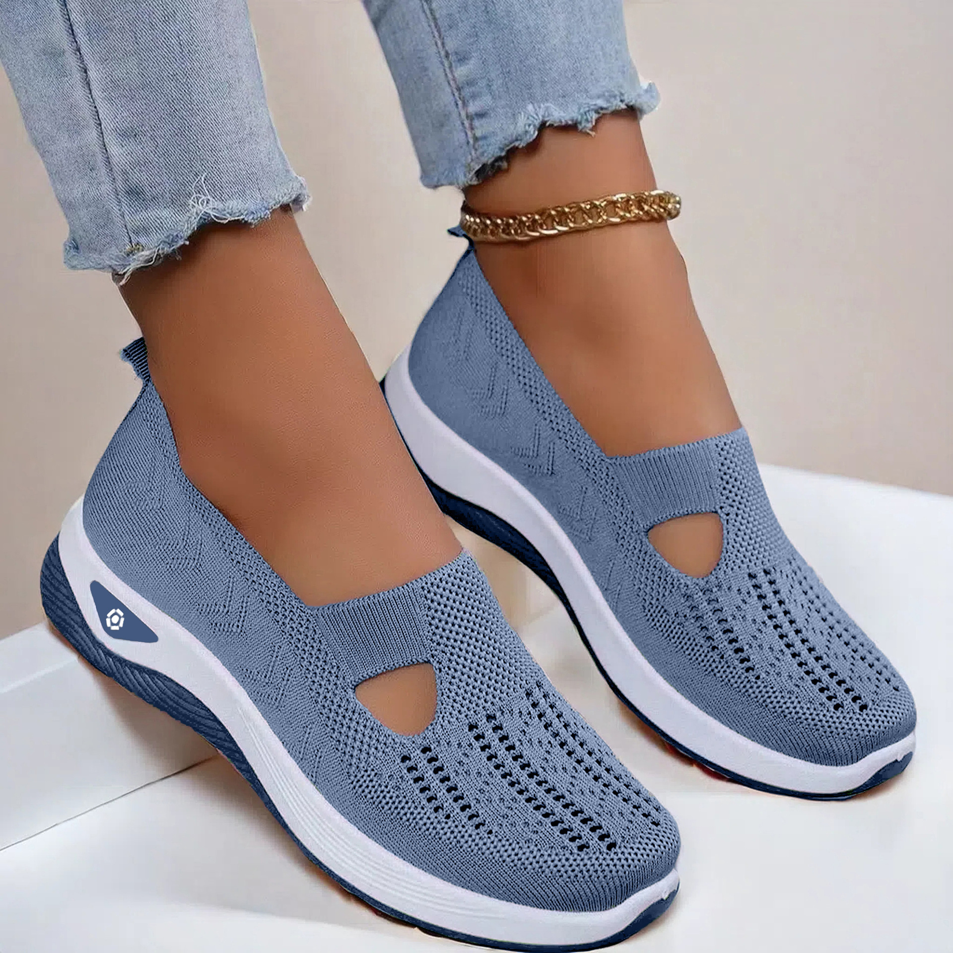 WomenSummer Comfortable Slip-On Barefoot Walking Shoes Non-Slip Breathable 2